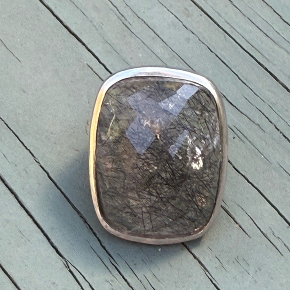 Silver and Black Quartz Gemstone Ring - Picture 8 of 16